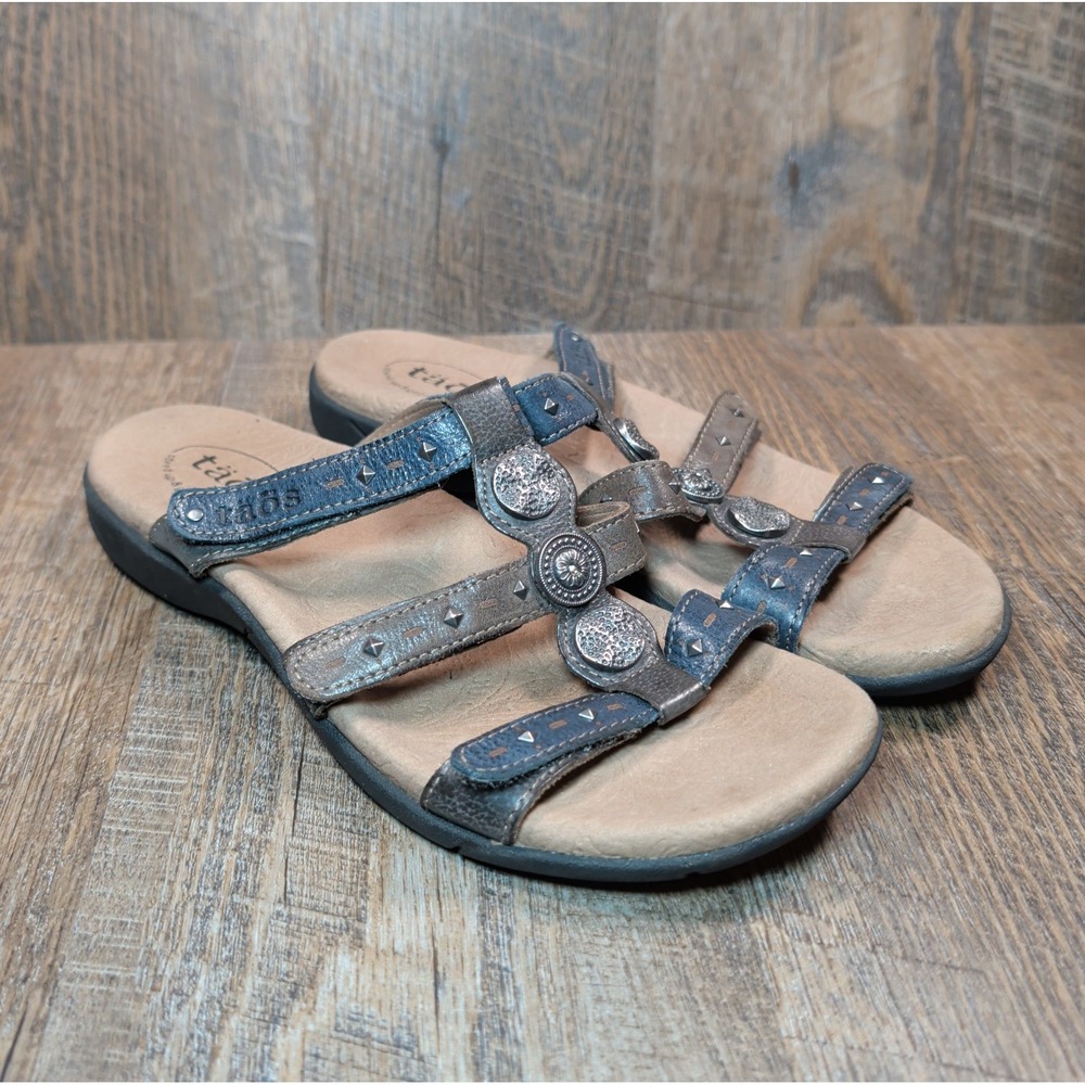 Taos Women's Prize 3 Festive Leather Slip On Comfort Studded Sandals Size 8 US